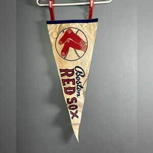 Vintage 1960s Boston Red Sox Baseball White Wool Felt Souvenir Pennant‎ 29" MLB